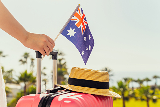 オーストラリア国旗とスーツケース